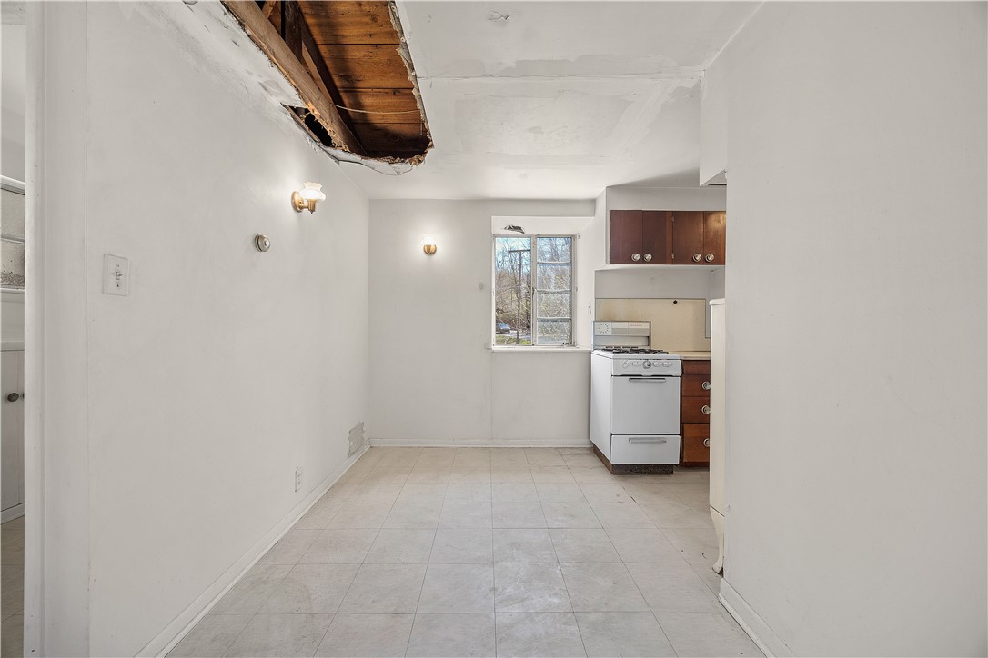 649 Wexford Bayne Road