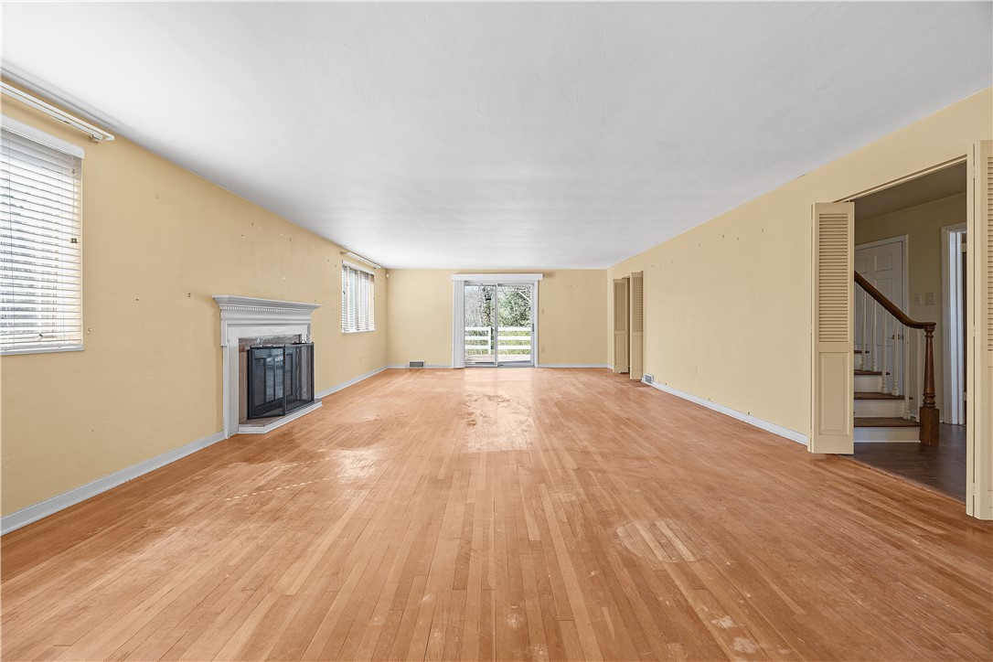 649 Wexford Bayne Road