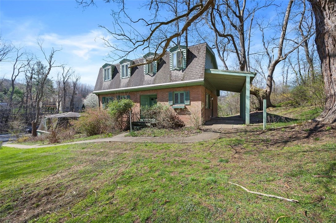 649 Wexford Bayne Road
