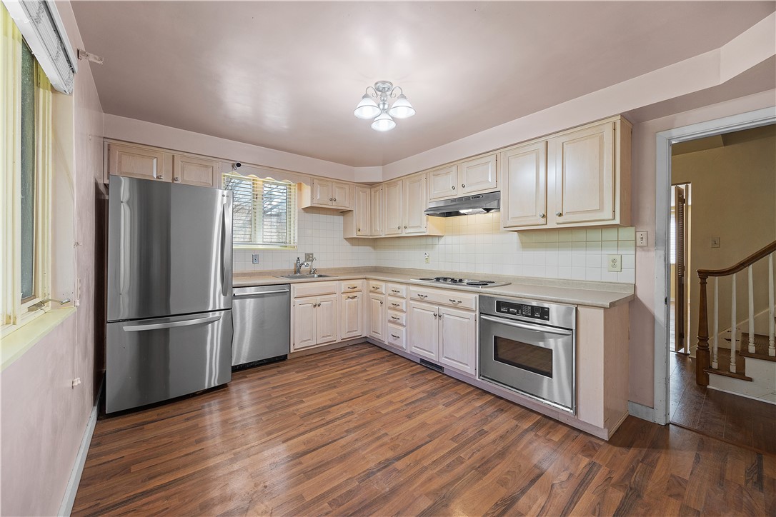 649 Wexford Bayne Road
