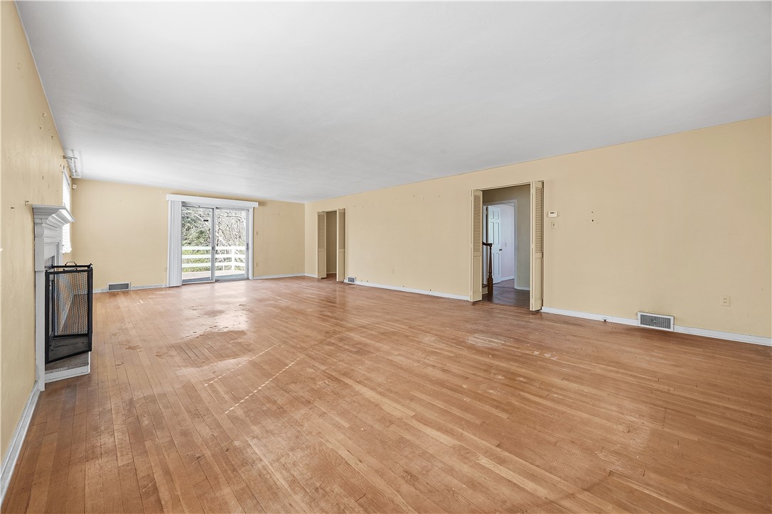 649 Wexford Bayne Road