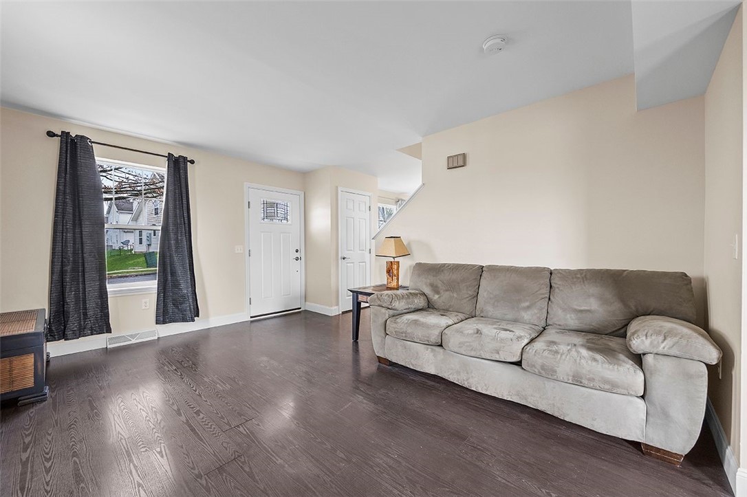 212 Pleasant Ridge Rd