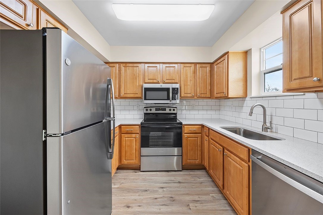 212 Pleasant Ridge Rd