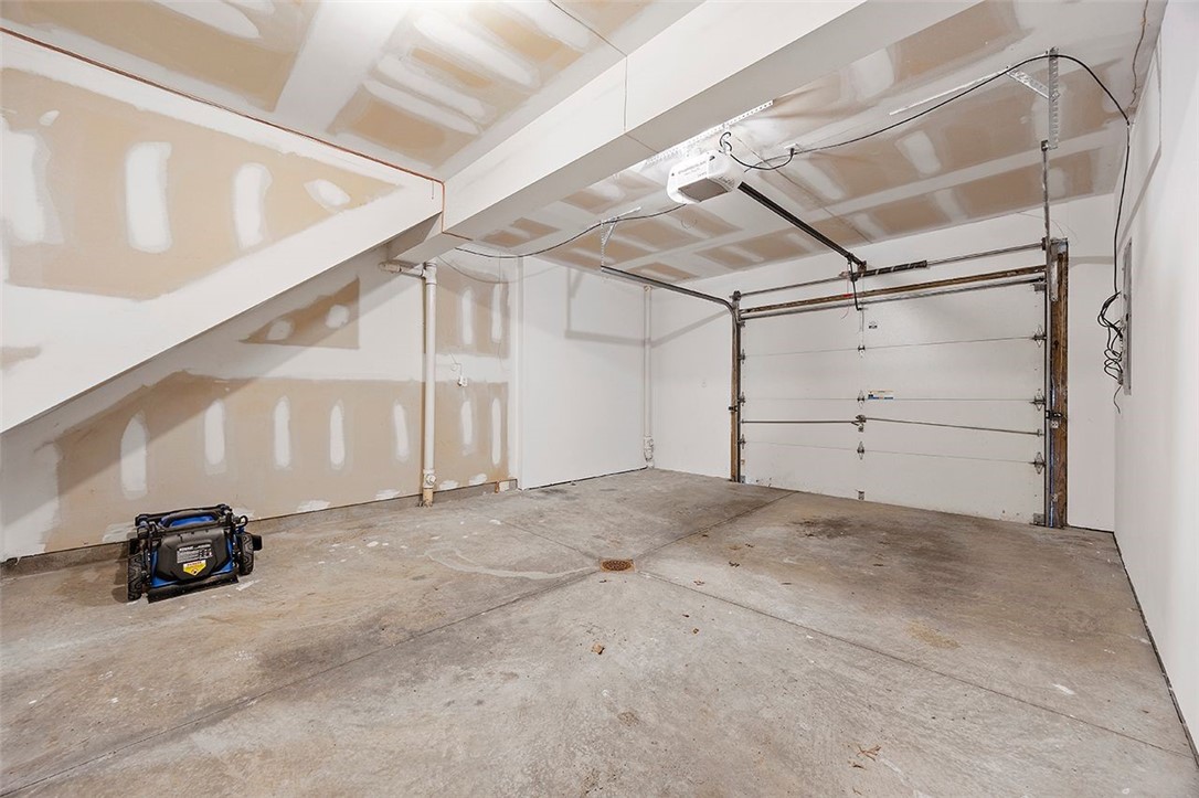212 Pleasant Ridge Rd