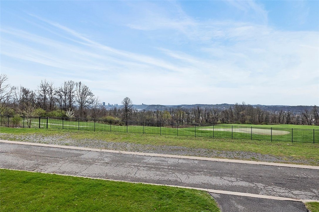 212 Pleasant Ridge Rd