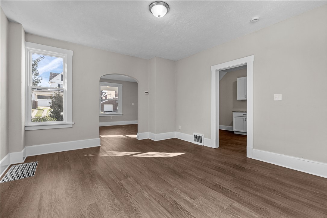 230 E Patterson Ave