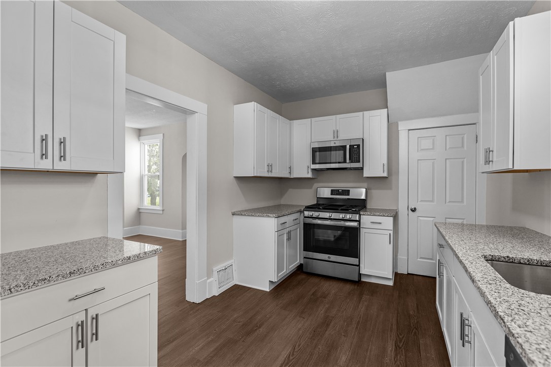 230 E Patterson Ave