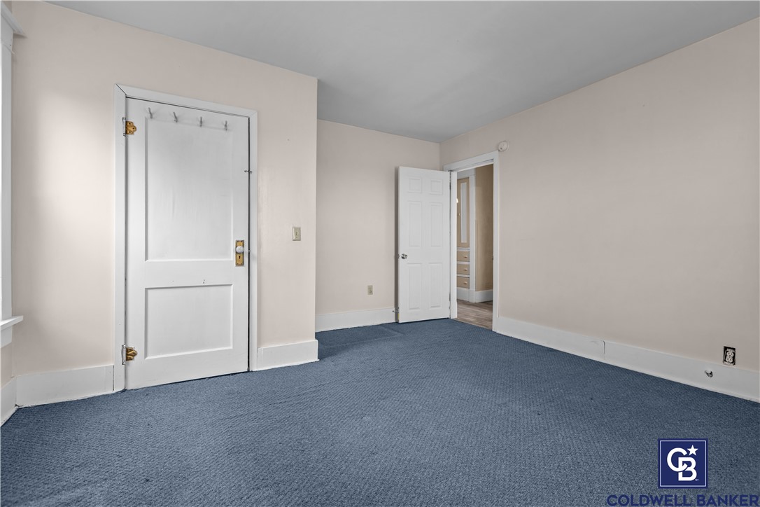 215 N Mercer Ave