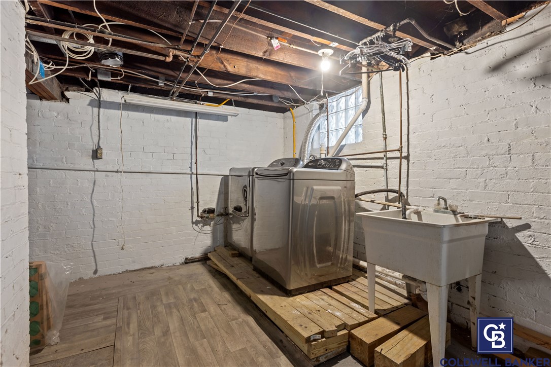 215 N Mercer Ave