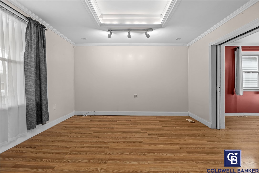 215 N Mercer Ave