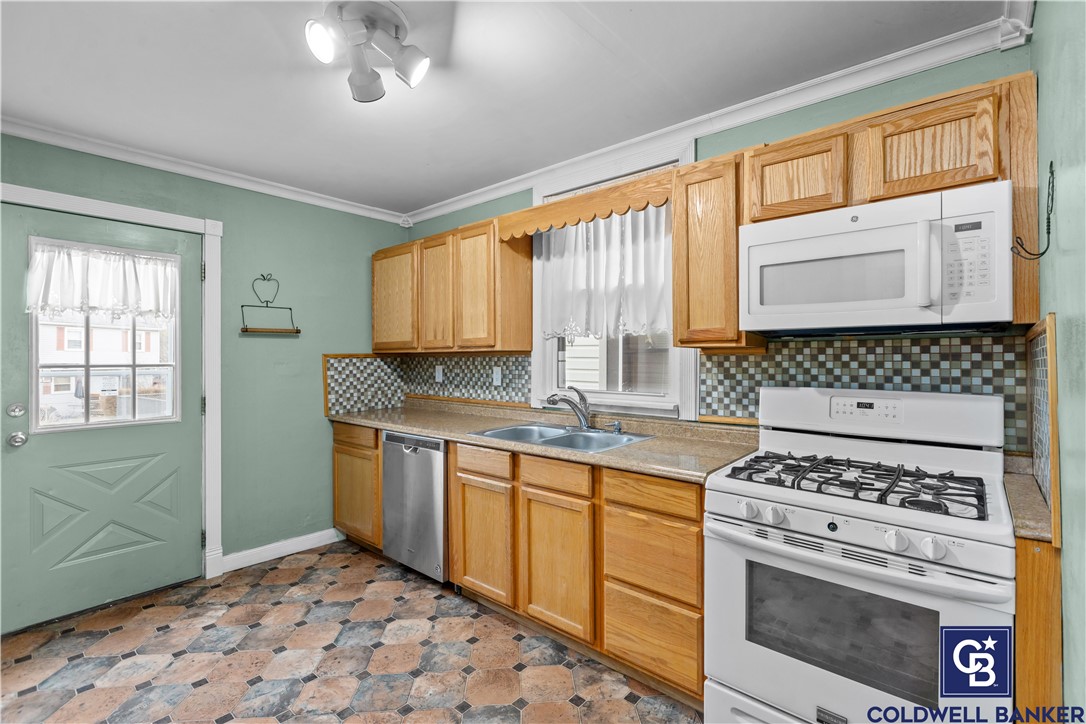 215 N Mercer Ave