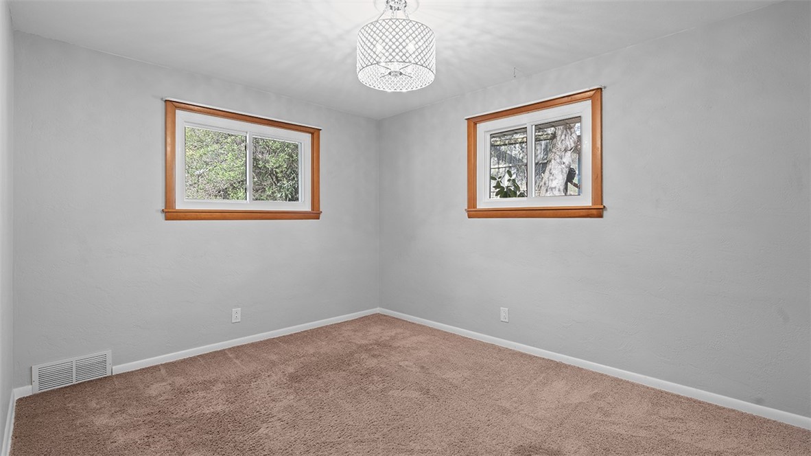 49 Finley Ave