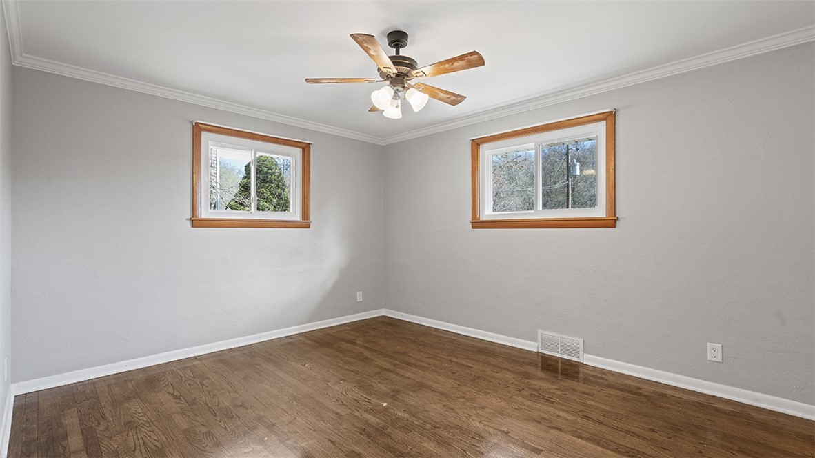 49 Finley Ave