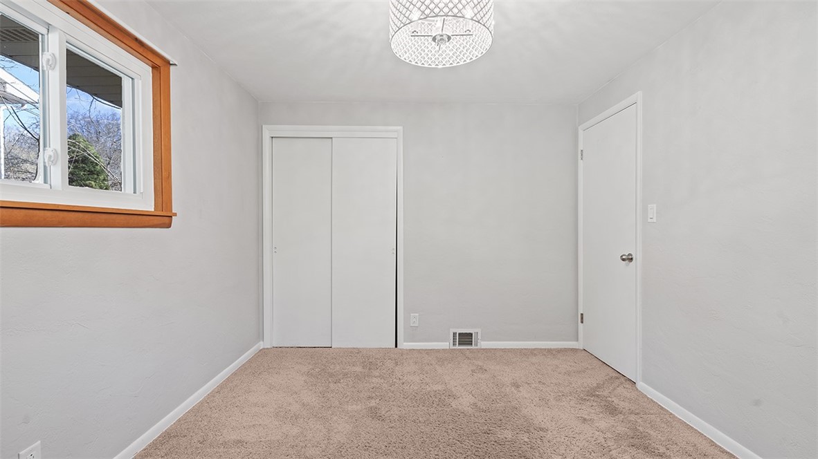 49 Finley Ave