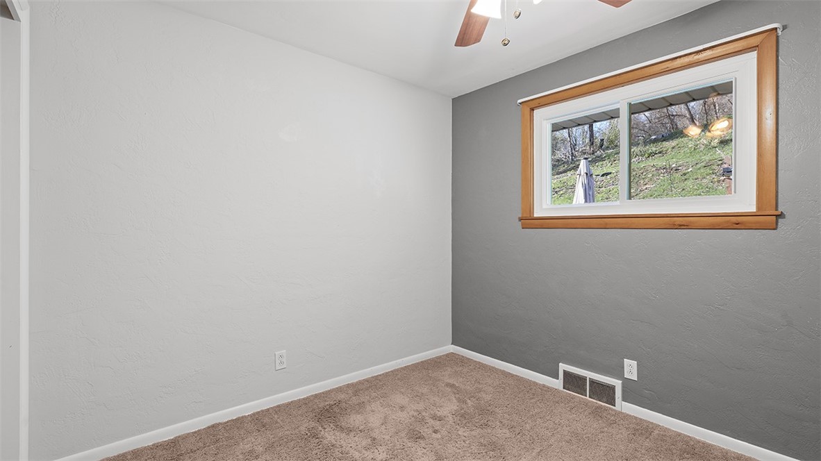 49 Finley Ave