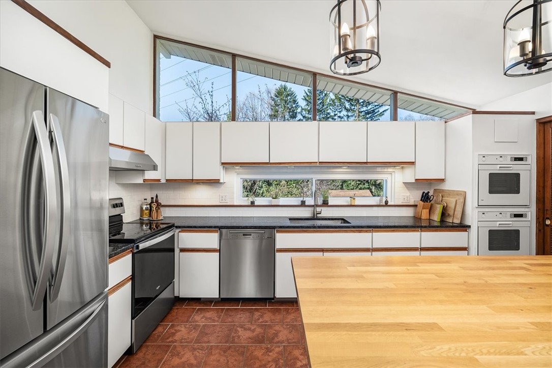 912 W Sutter Rd