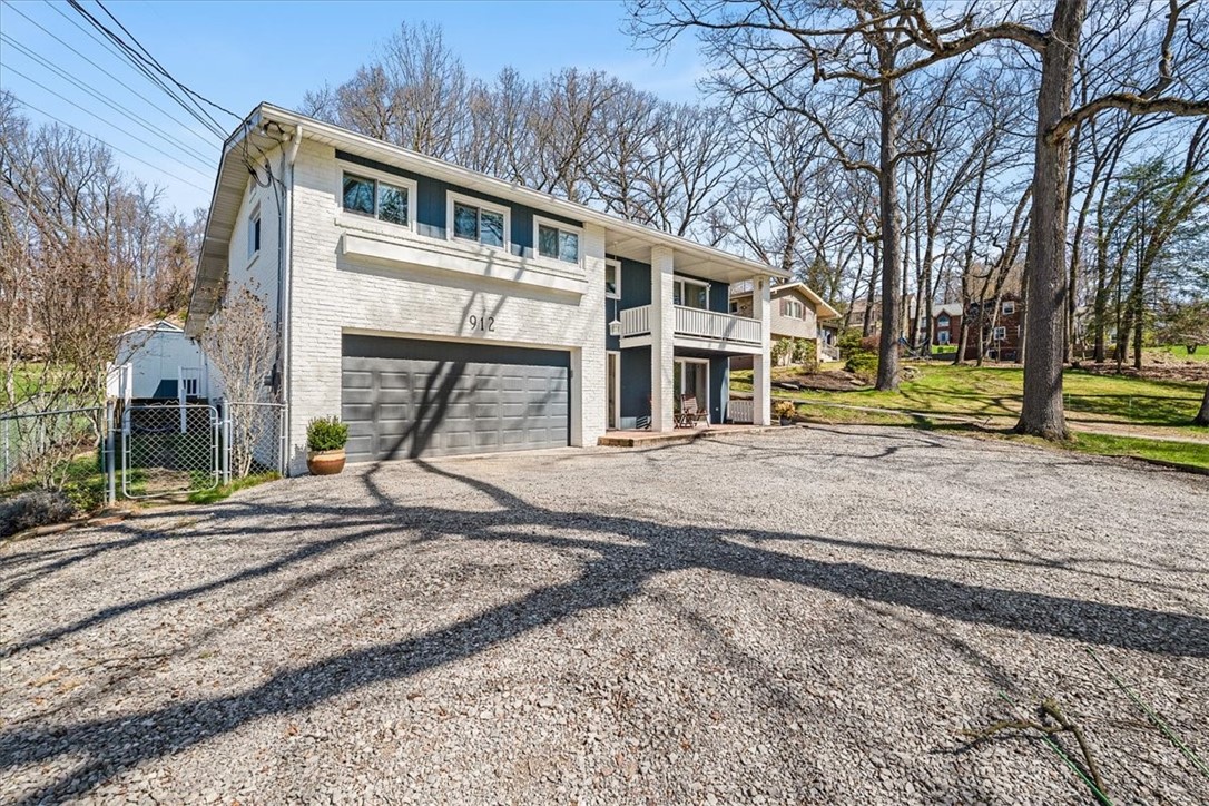 912 W Sutter Rd