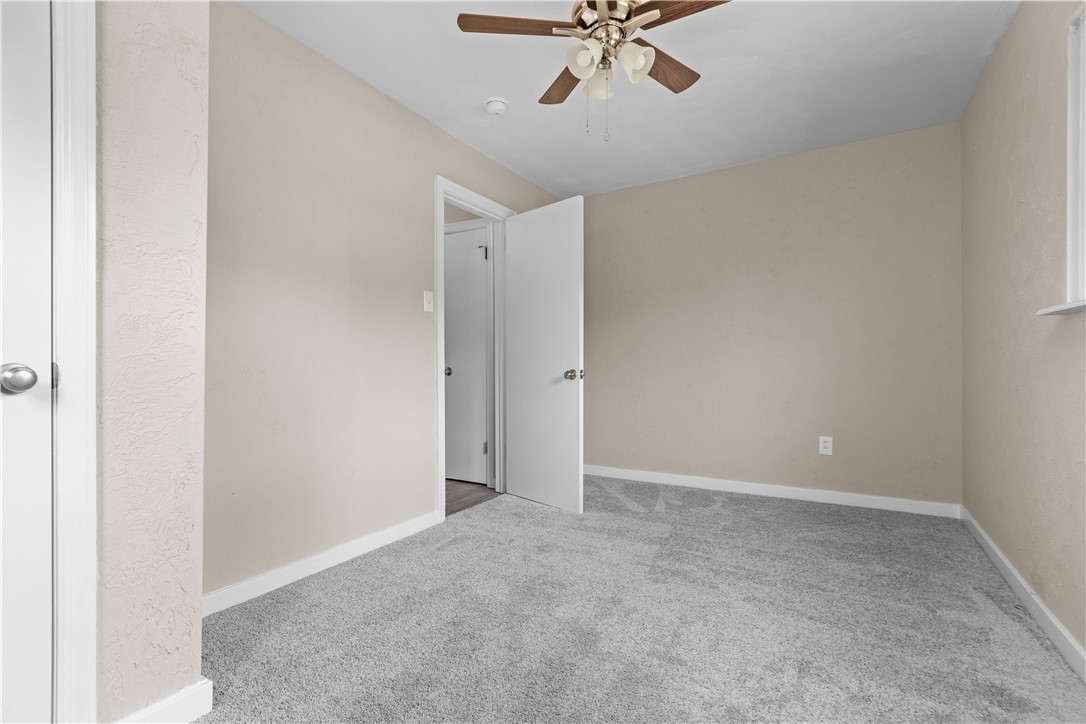 138 W Larkspur St