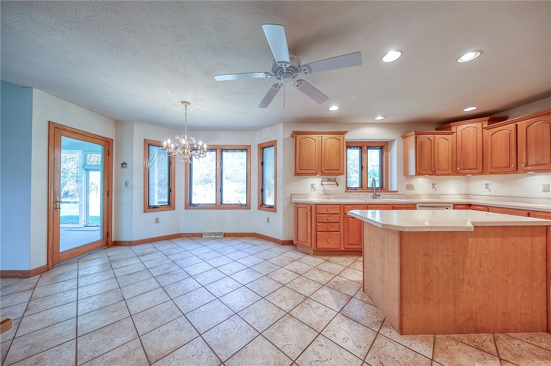 1505 Brimfield Dr