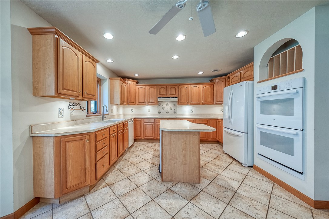 1505 Brimfield Dr