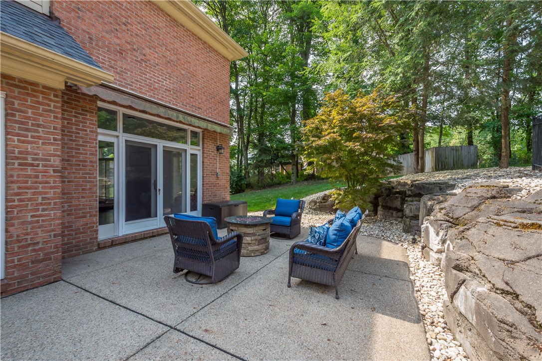 913 Highlander Circle