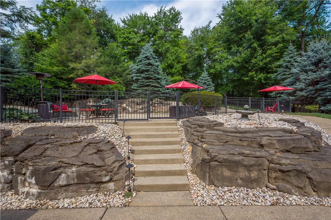 913 Highlander Circle