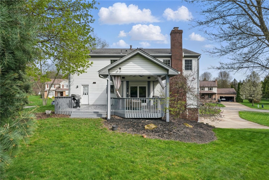 211 Meadowbrook Dr