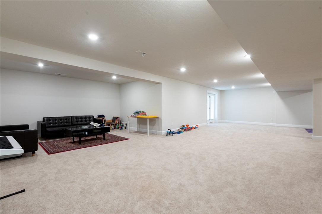 1905 Kimberly Ct
