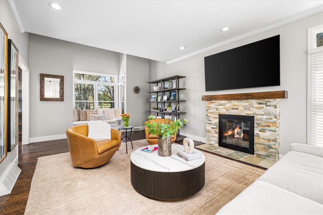 122 Pinehurst Ln