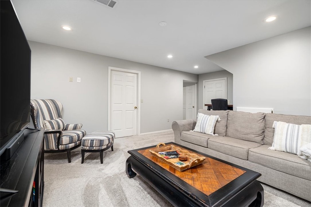 122 Pinehurst Ln