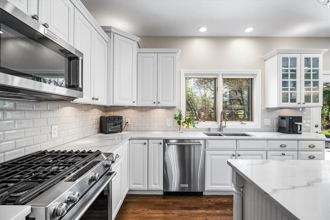 122 Pinehurst Ln