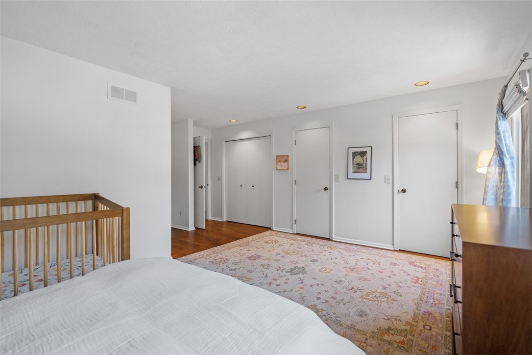 100 Denniston St 23