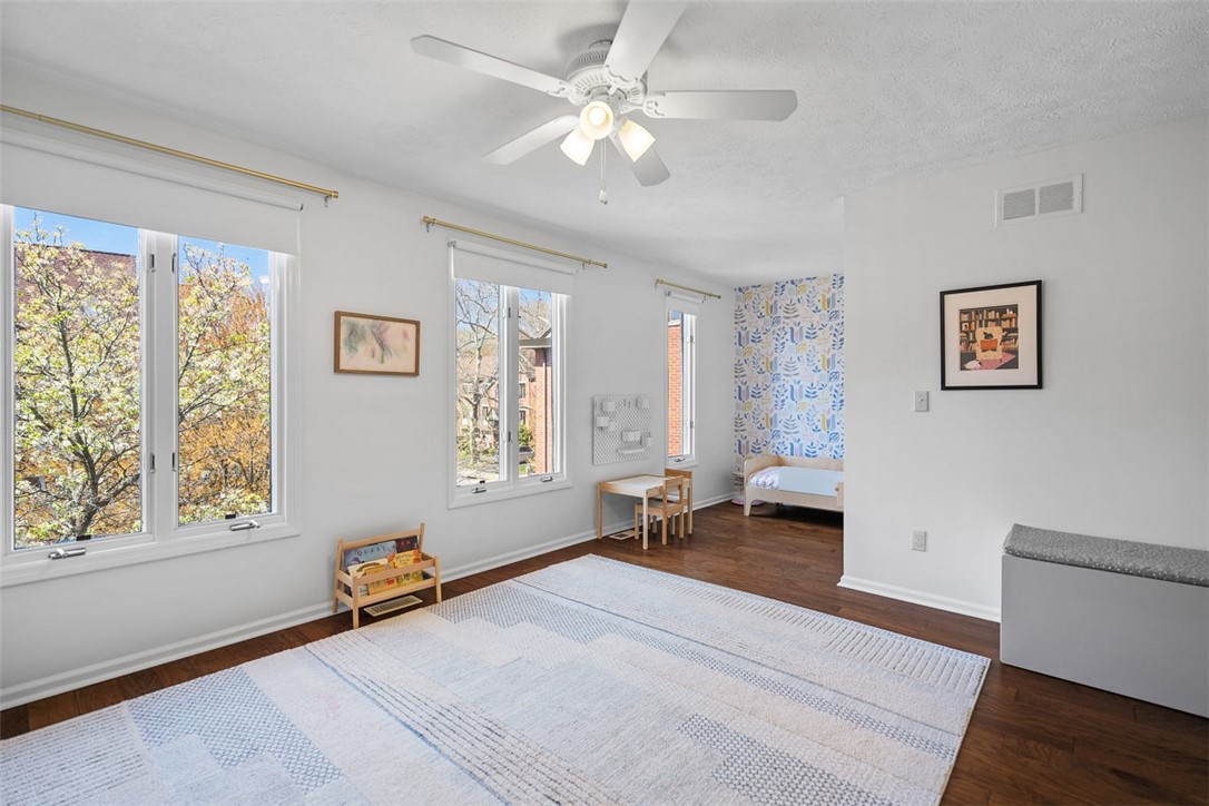 100 Denniston St 23