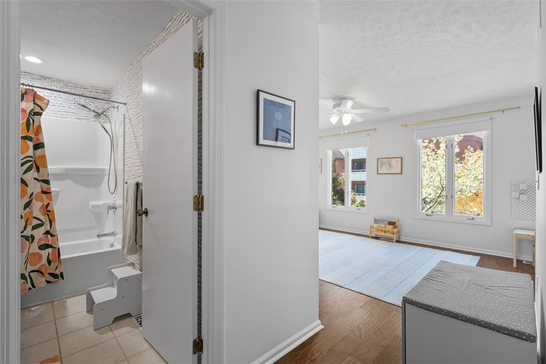 100 Denniston St 23