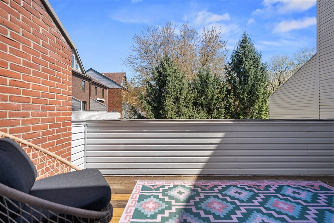 100 Denniston St 23