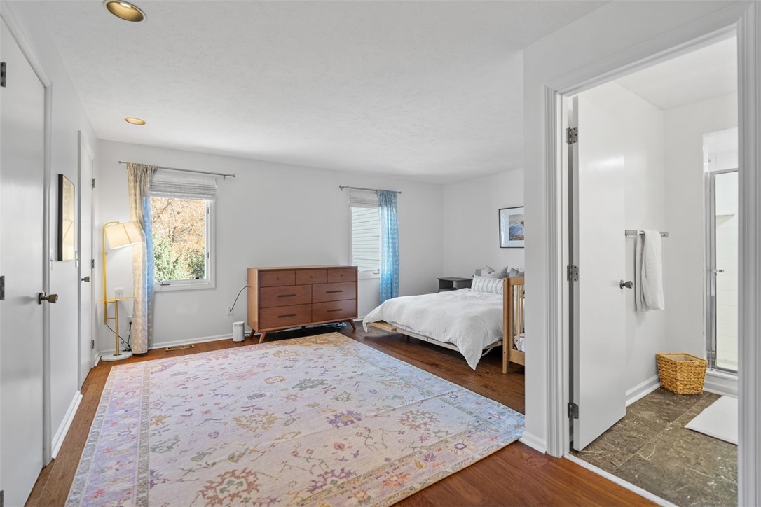 100 Denniston St 23