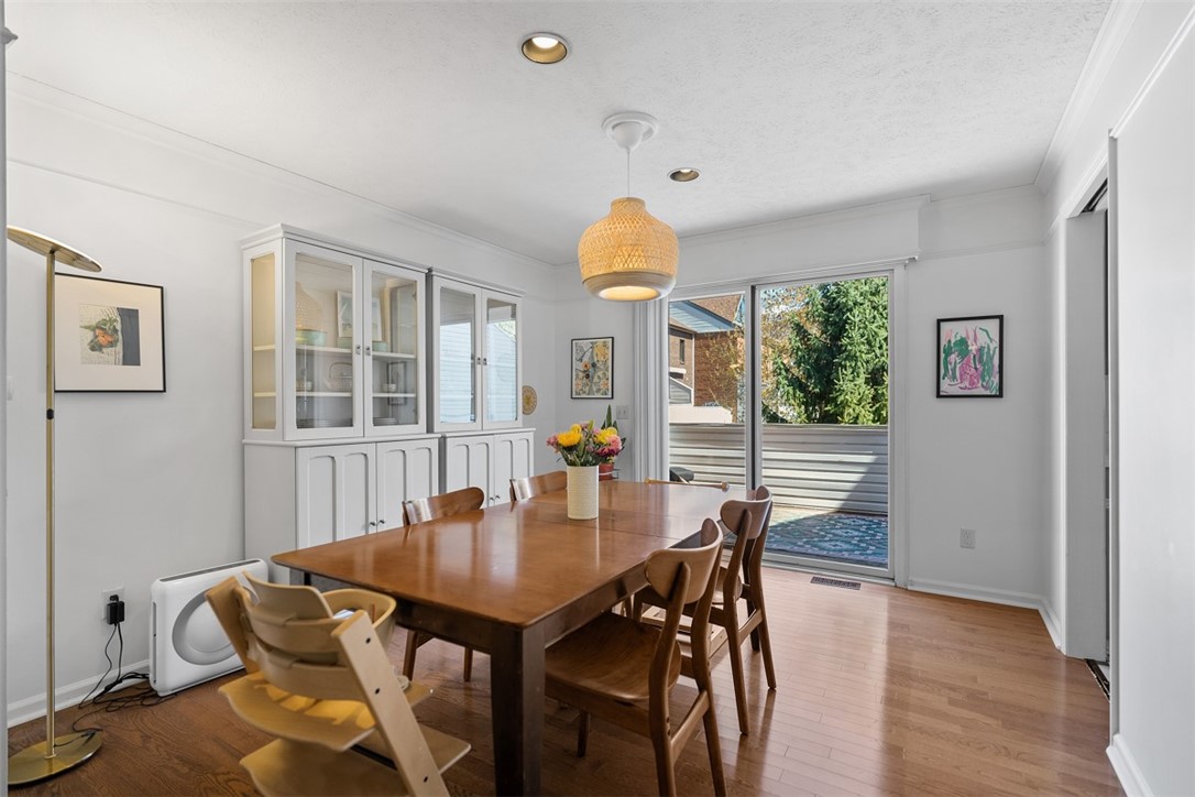 100 Denniston St 23