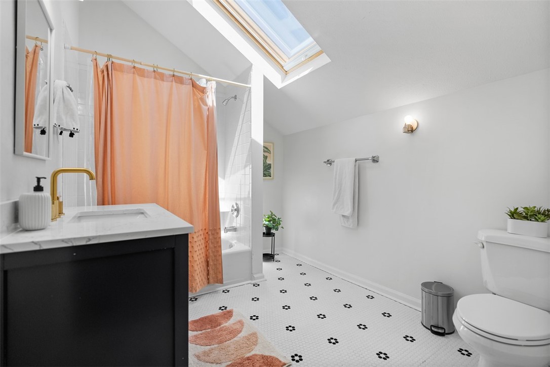100 Denniston St 23