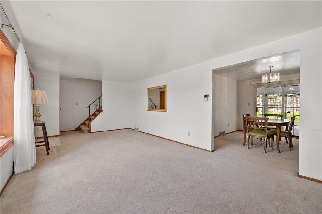 1100 Greenhill Rd