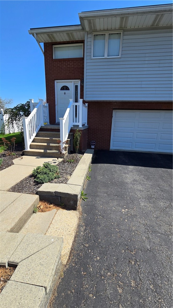 198 Cambria Hill Dr