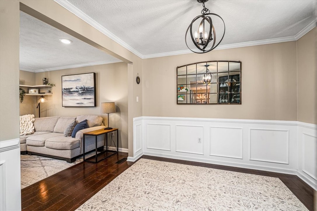 521 Sarah Dr