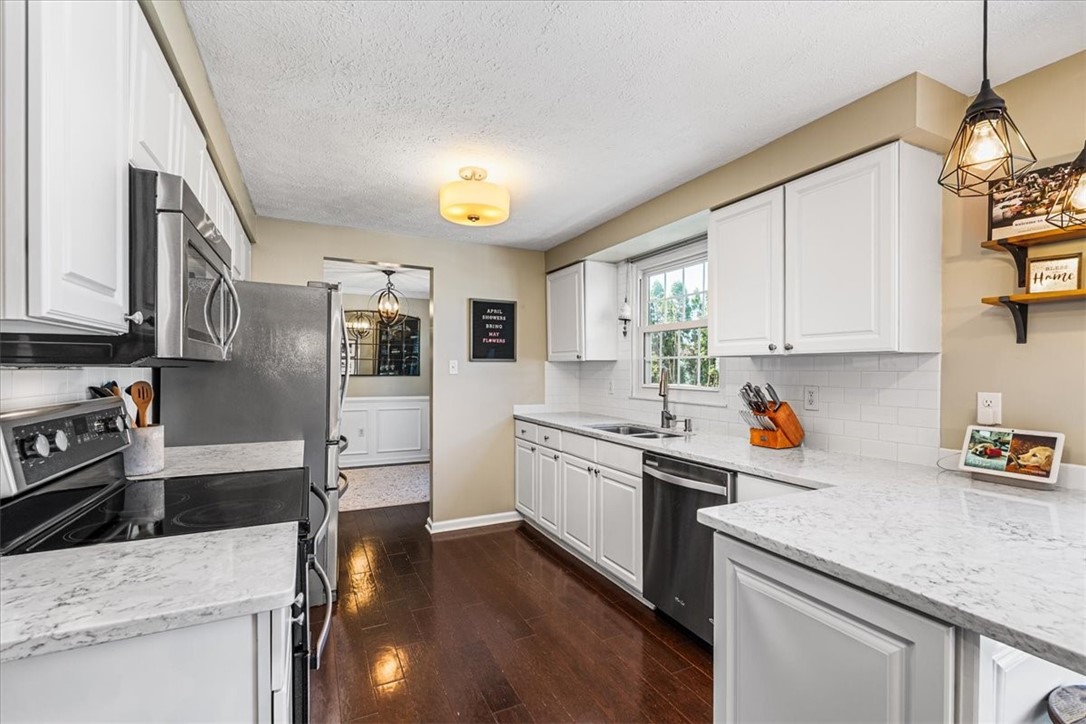 521 Sarah Dr