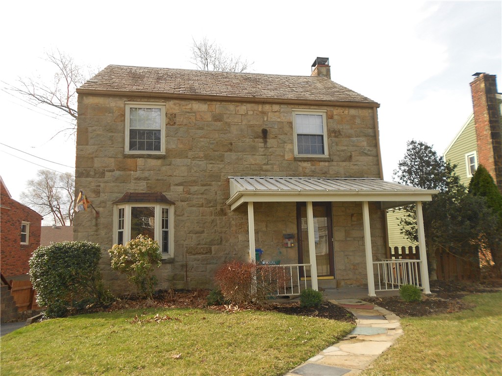 552 Crestline Dr