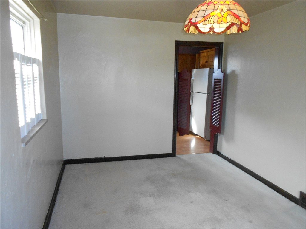 552 Crestline Dr