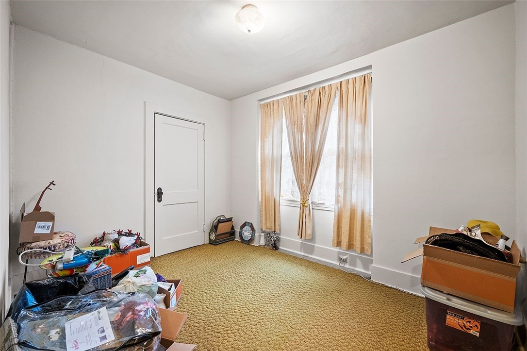9 Richland Ave