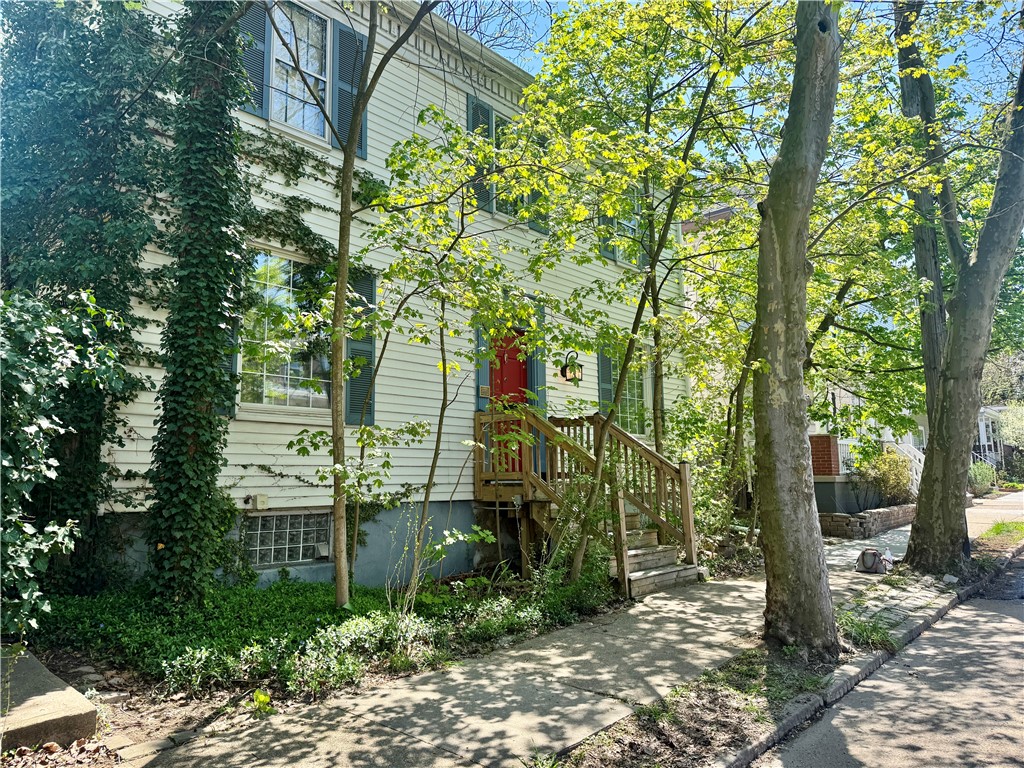 1214 Chislett St