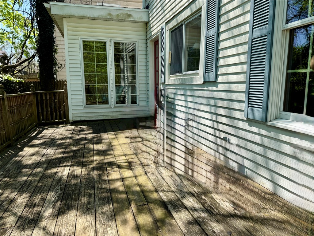 1214 Chislett St