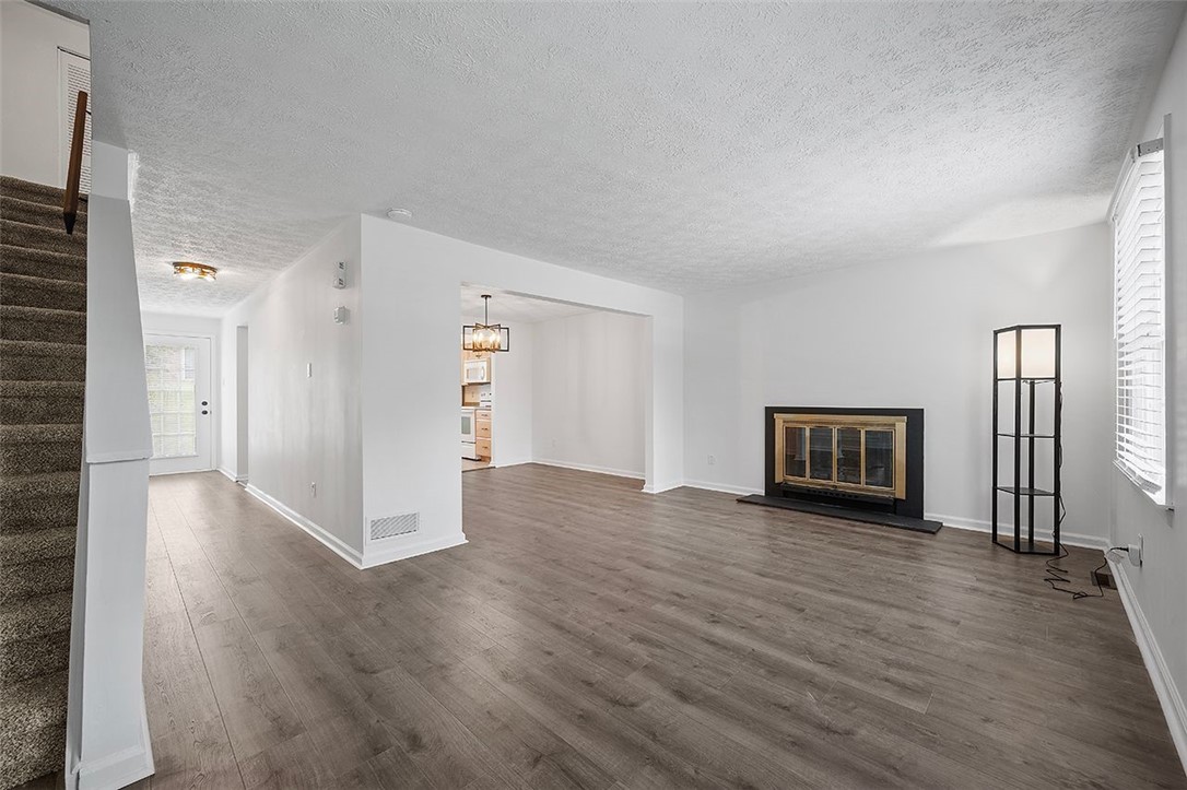 100 Canyon Court