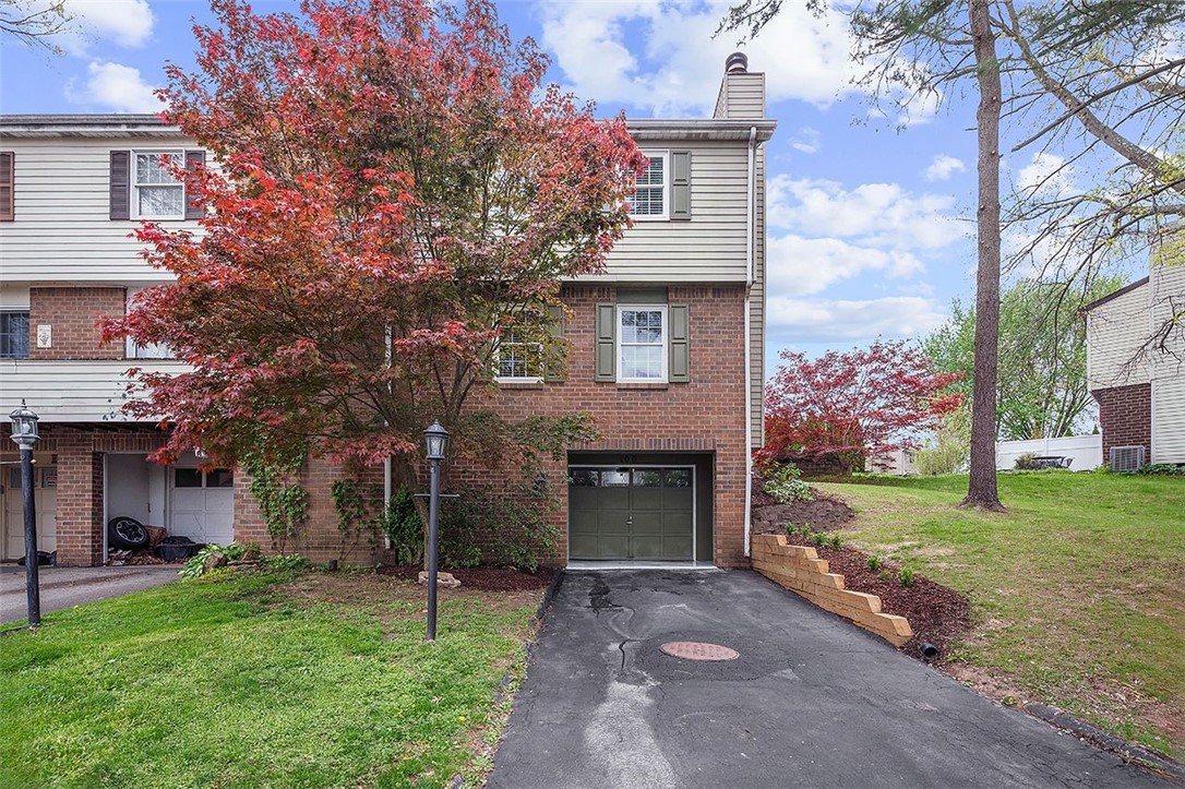 100 Canyon Court