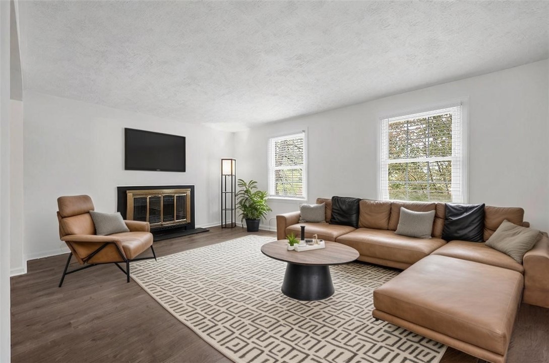 100 Canyon Court